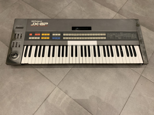 Sintetizador analogico Roland JX8P
