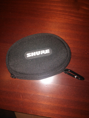 Auriculares SHURE