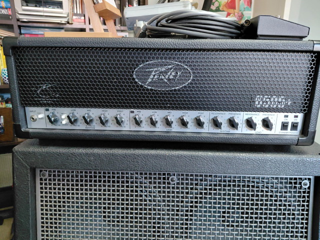 Cabezal Peavey 6505+ con Flight Case
