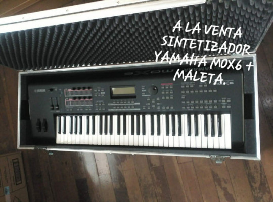 Vendo sintetizador YAMAHA MOX6