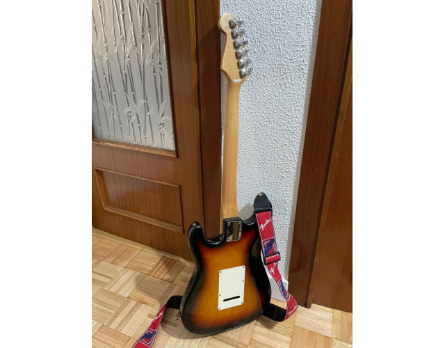 Guitarra Simaxe Strat Sunburst