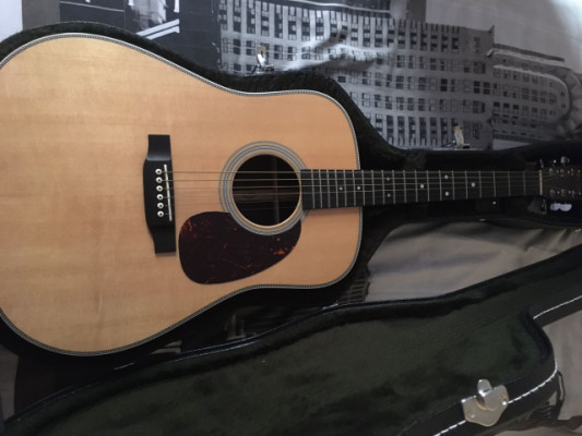 Guitarra Martin & Co, modelo HD28