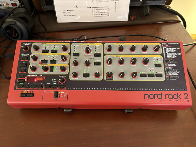 Nord Lead 2 Rack