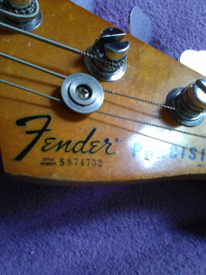 Bajo Fender Precision del 77 USA