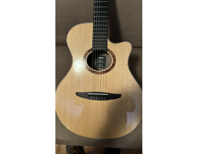 Guitarra Yamaha. NT X3