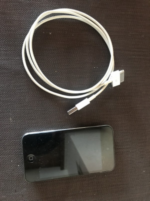 iPod 4a generación 64 gb