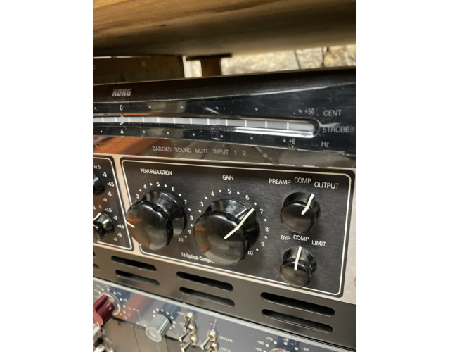 Previo Universal Audio LA-610