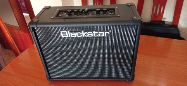 (Vendo o cambio) Blackstar Stereo 40 ID:Core