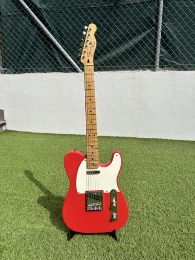Fender Telecaster MIM nitrocelulosa
