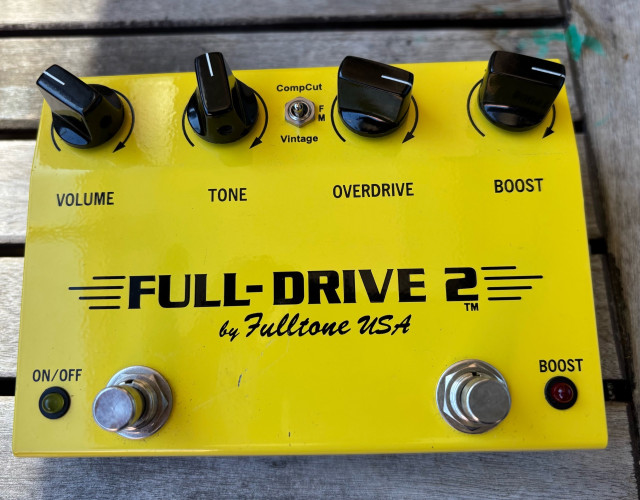Fulltone Full-Drive 2 Custom Shop Ferrari Yellow