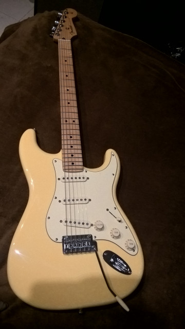 Fender stratocaster player series