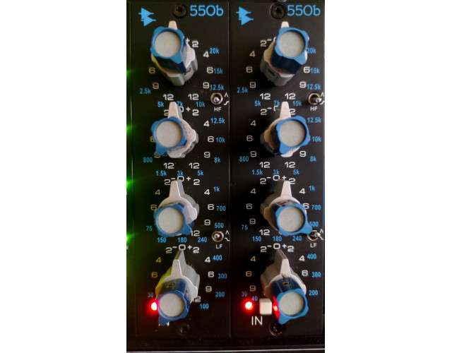 Pareja de API 550B EQ