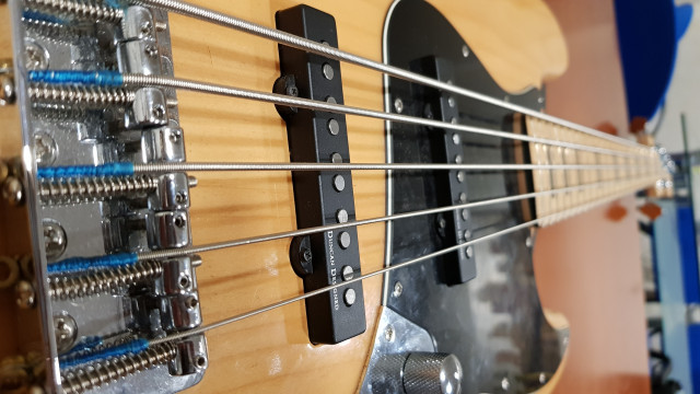 Squier Vintage Modified Jazz Bass 5