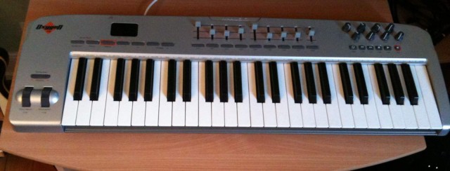 Vendo teclado M-Audio Oxygen 49 (Silver)