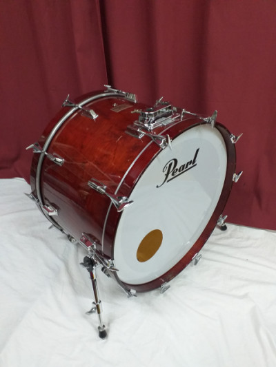 Bombo 24x16 Pearl DLX Professional Series. Made in Japan