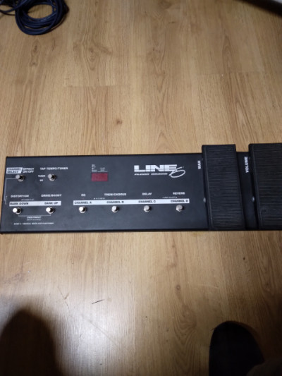 Line6 Pod Pro rack con pedalboard