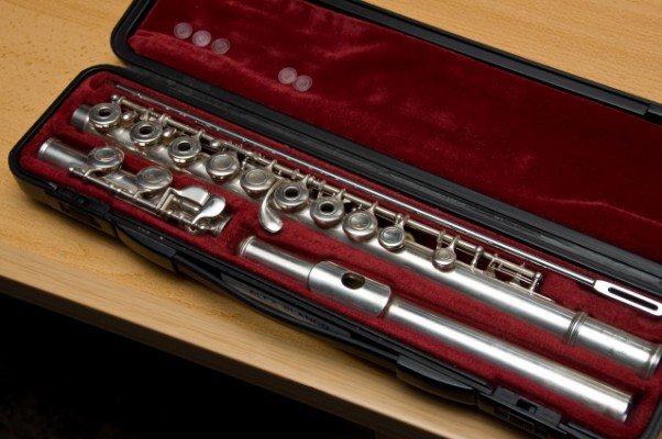 Flauta travesera Yamaha YFL-381 Cabeza de plata