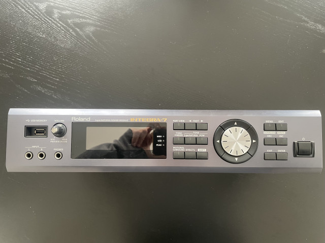 Roland Integra 7