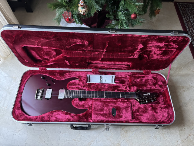 Ibanez RG5121L BCF Burgundy Metallic Flat zurdo