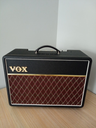 Amplificador VOX Ac10