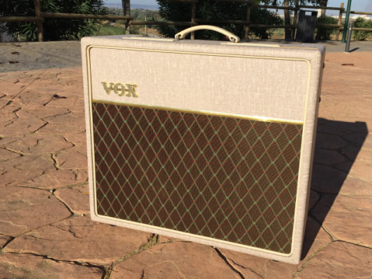 Vendo / cambio Ampli Vox AC15 HW1X