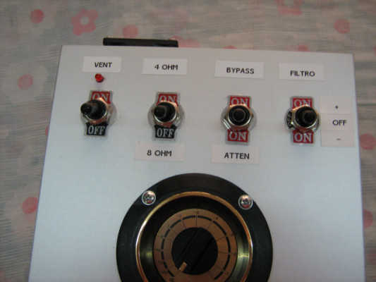Atenuador de amplificador de hasta 150 w 9 y 12 ohmios