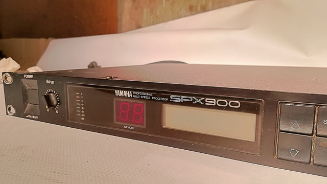 Multiefectos Yamaha SPX900