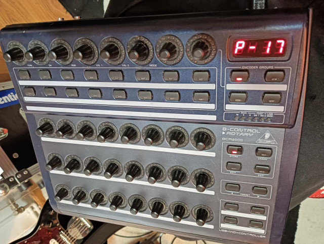 Behringer BCR 2000