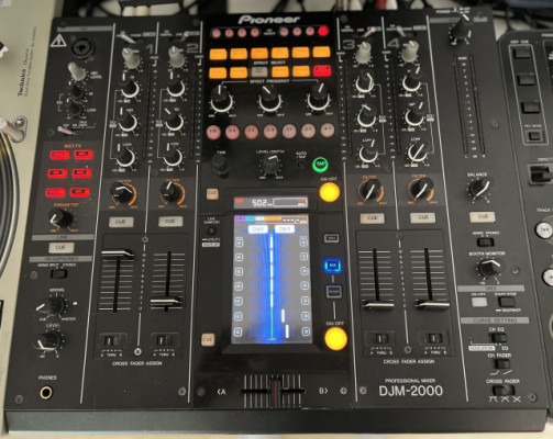 Mesa de mezclas Pioneer DJM-2000 / Professional DJ Mixer Pioneer DJM-2000