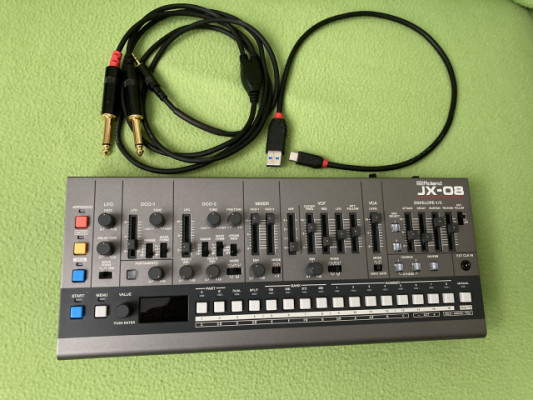 Roland JX-08 + DK-01