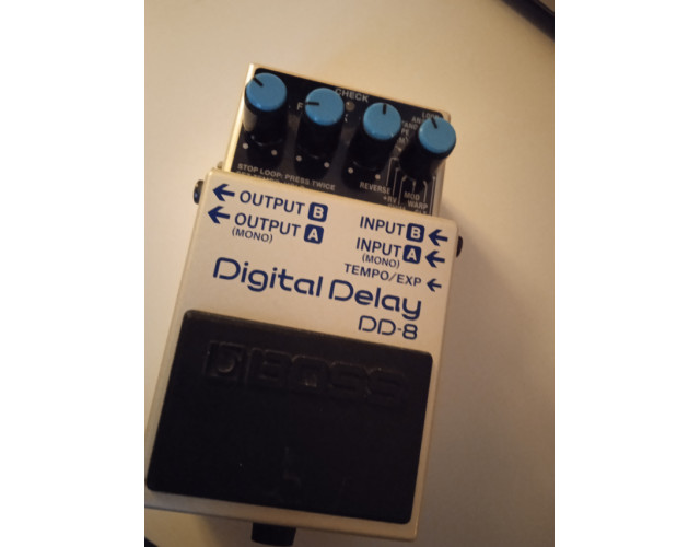 Boss Digital Delay DD8 + Tap Tempo MXR