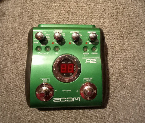 Pedal de modulacion y efectos para acusticas Zoom A2
