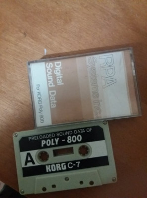 2 Cassetes para  korg Poly800  los dos por 25 euros