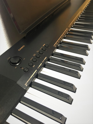 Piano Casio Modelo CDP 130