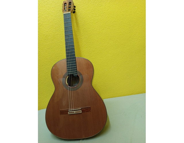 Guitarra Prudencio Sáez modelo 6 ps en perfecto estado