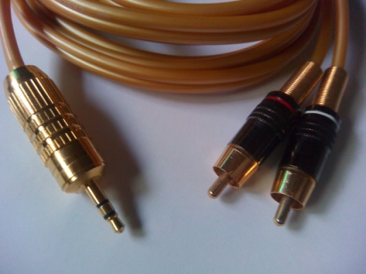 Cable RCA a minijack 3,5 mm 2mtrs. Digital de fibra optica conectores Oro 24K Marca RSP Acustic. Nuevo