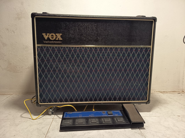 VOX Valvetronix AD120 VT 2x60 Watt, 2x12