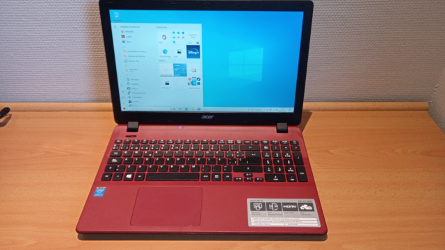 Portátil Acer ES1-571 i5 4ºGen. Ram 8GB DDR3L. HDD 500GB. 15,6".