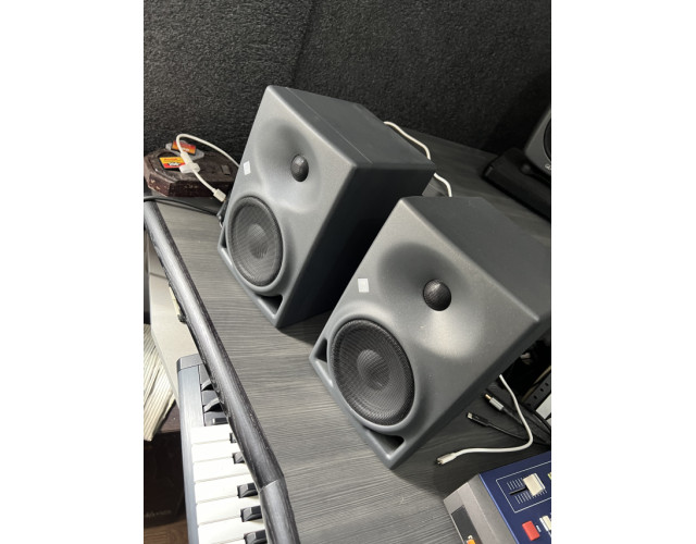 Monitores Neumann KH-120