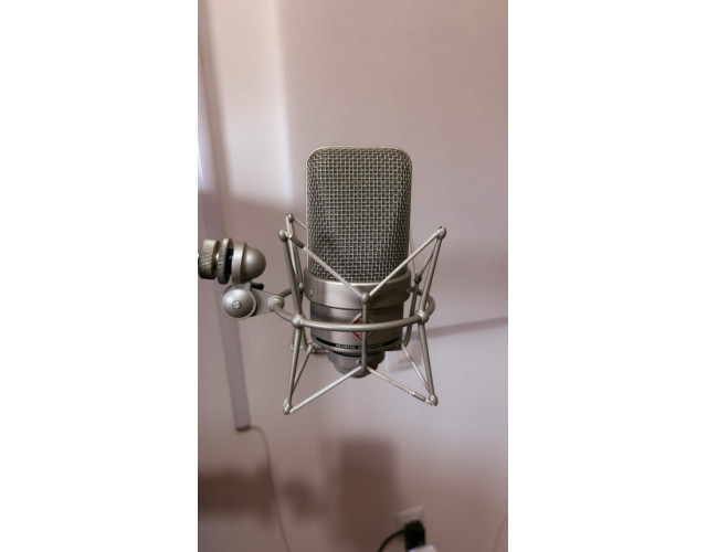 Neumann TLM49