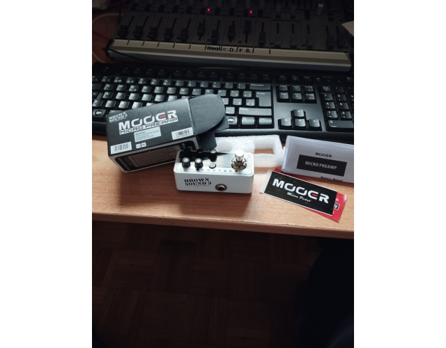 Micro amp Mooer 005