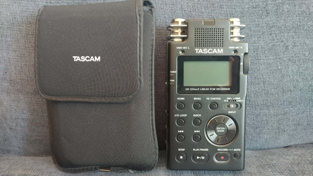 Grabadora Tascam DR-100MKII