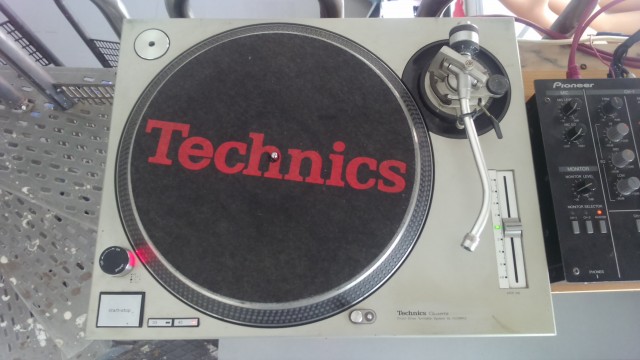 Technics 1200 SL Mk2