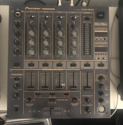 Mesa de mezclas Pioneer DJM600