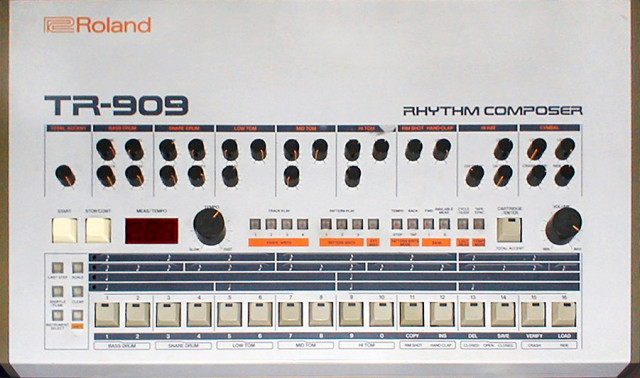 Vendo Roland 909