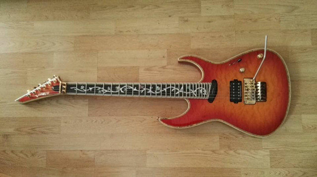 Guitarra ESP Edwards E-CY -165 ctm