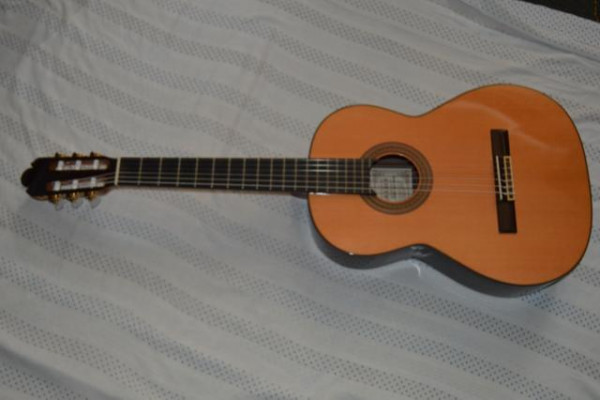 Guitarra artesana