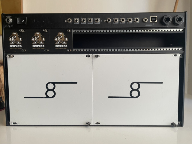 Eurorack case 62hp