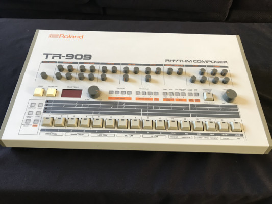 Roland TR - 909 (original)