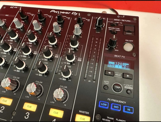 Pioneer DJM-750mk2 impoluta!